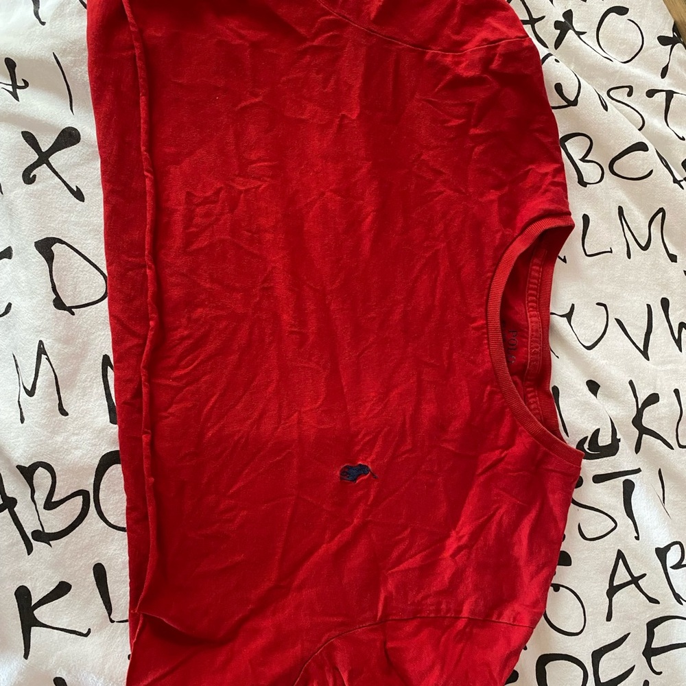 cropped red polo shirt